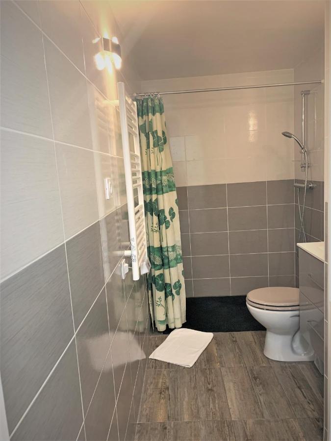 Formidable Studio Au Coeur Historique De Frejus Apartamento Exterior foto